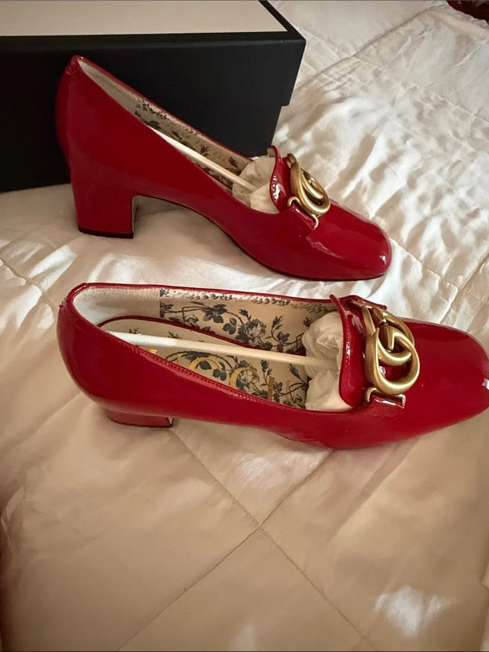 Gucci bold red